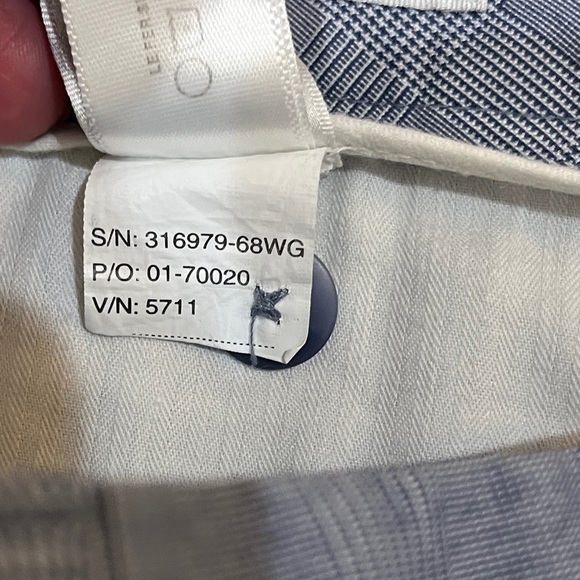 Cutter & Buck Sz 12 Navy Blue Glen Plaid Bermuda Length Golf Shorts High Waist - Picture 6 of 7